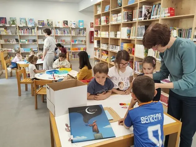 como-celebrar-el-dia-del-libro-descubre-los-mejores-lugares-para-disfrutar-de-la-lectura-y-los-pasos-para-organizar-tu-propio-evento-literario